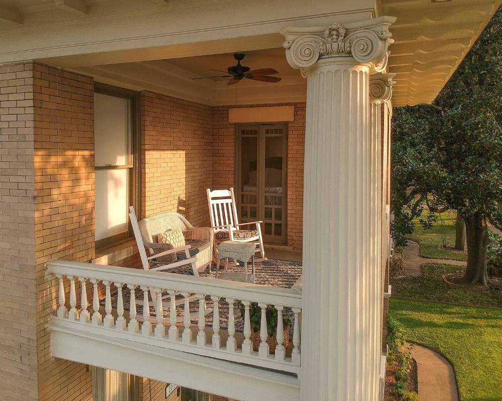 King Room with Balcony interior